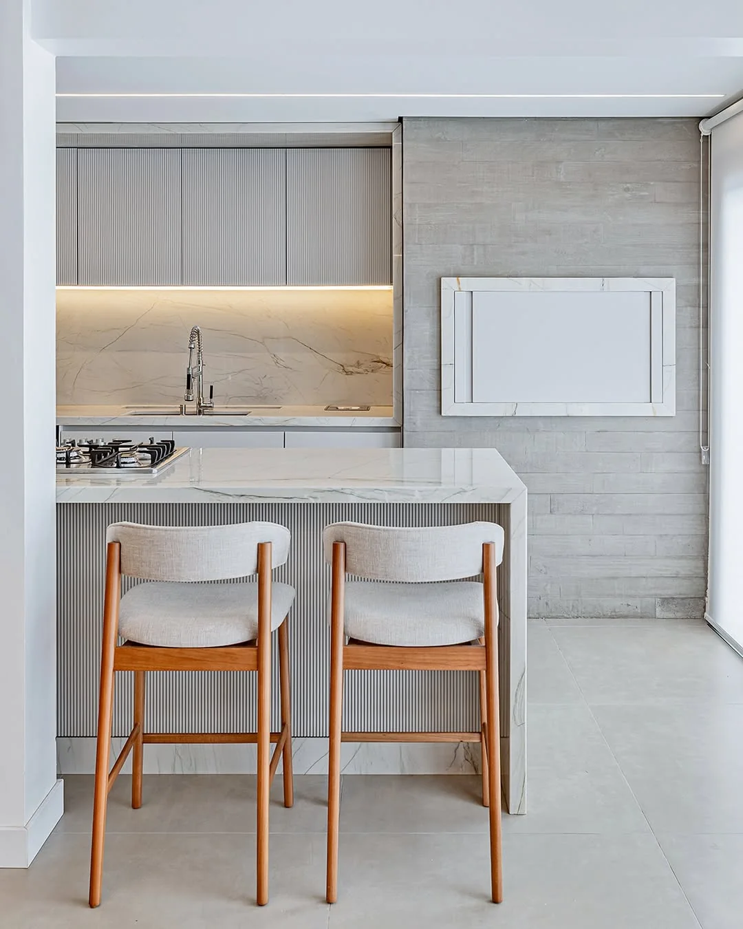 Banquetas Fly para espaço gourmet ·Espaço Casa
