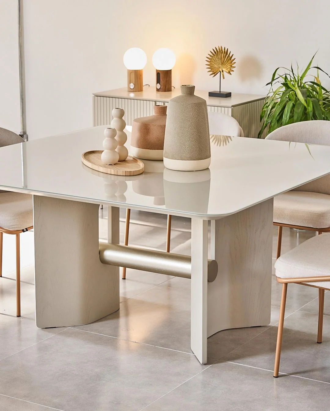 Mesa de jantar Scala carvalho off white ·Espaço Casa